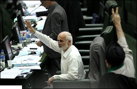 احمدتوکلی:احمدی نژاد مثل مصدق توقع اختیارت ویژه داشت