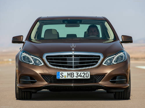مرسدس بنز E کلاس 2014، زیر تیغ جراحی